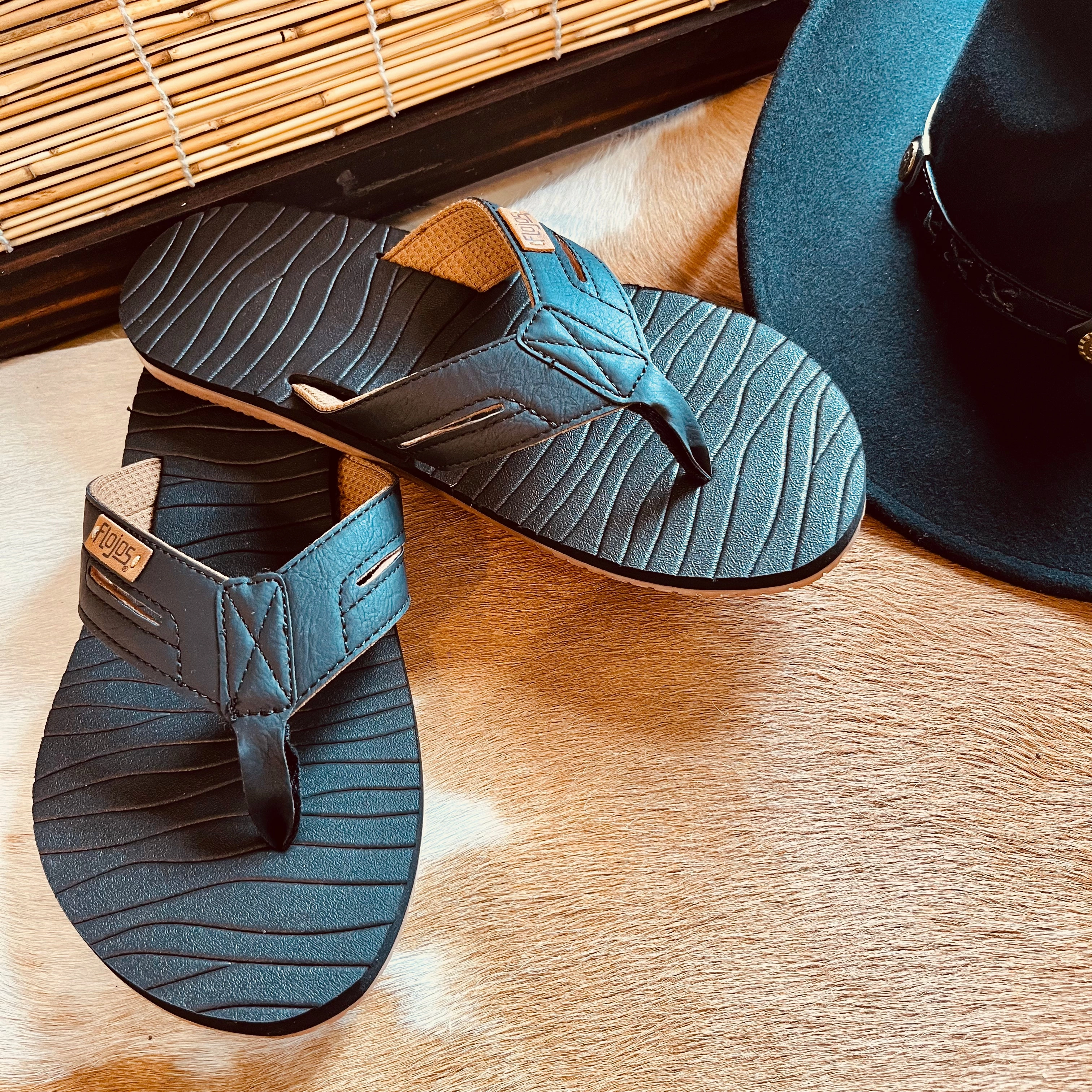 Flip Flops With 880 BLK WAVERUNNER FLOJOS