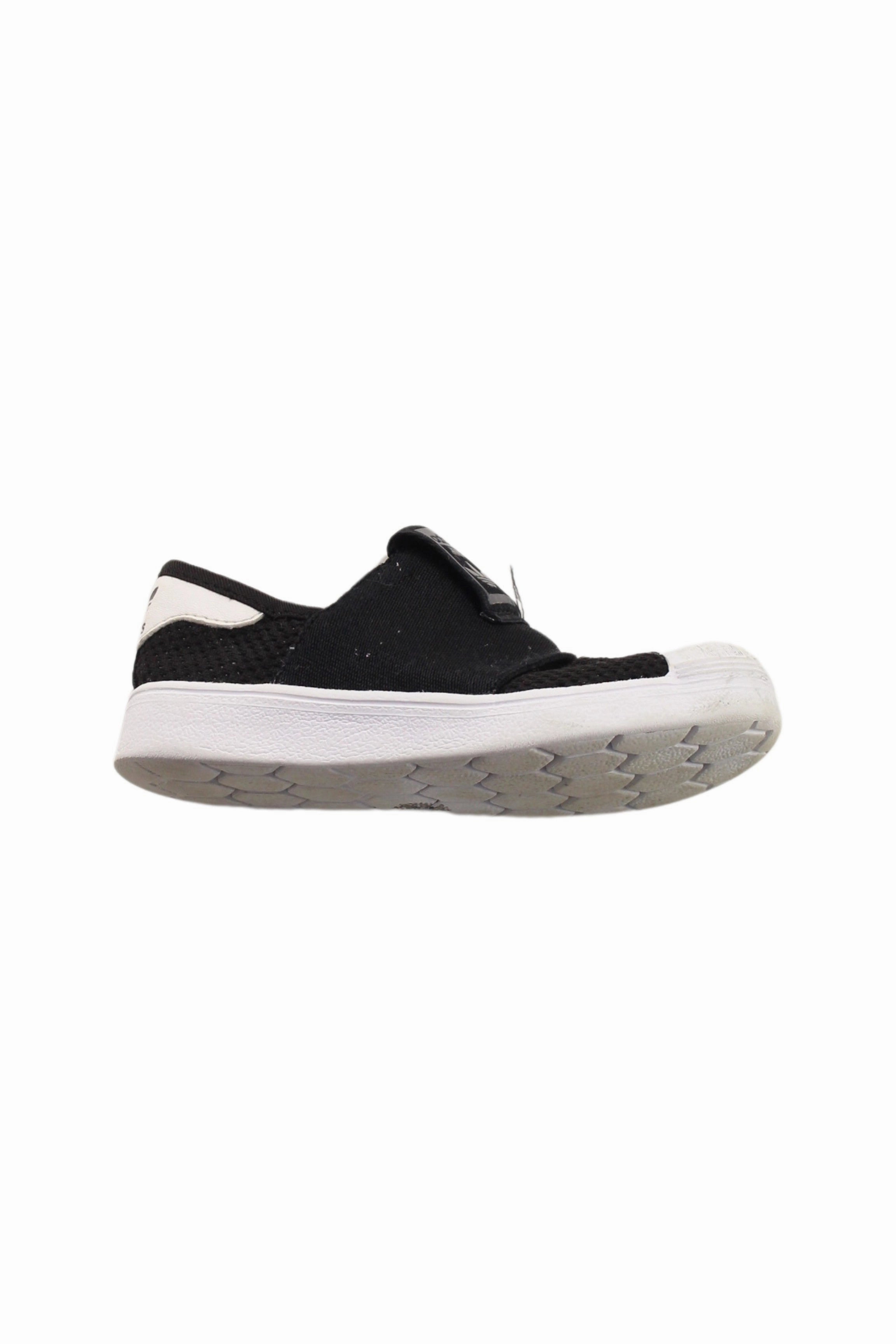 Slip On High Top Adidas Slip Ons (EU23)