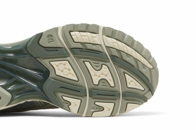 ASICS Gel-Kayano 14 Olive Grey Pure Silver Asics Metafuji Trail Running Shoes