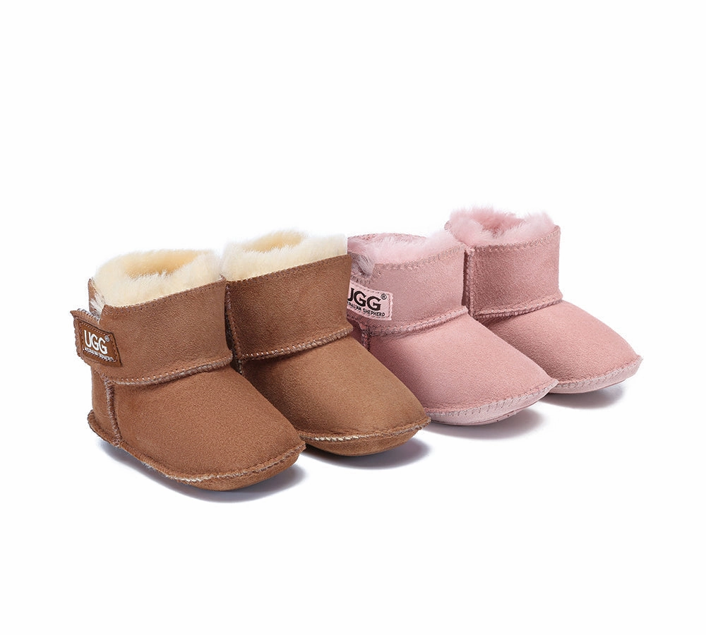 AUSTRALIAN SHEPHERD UGG Australian Sheepskin Baby Bootie Gift Box Eliana Patent Boots