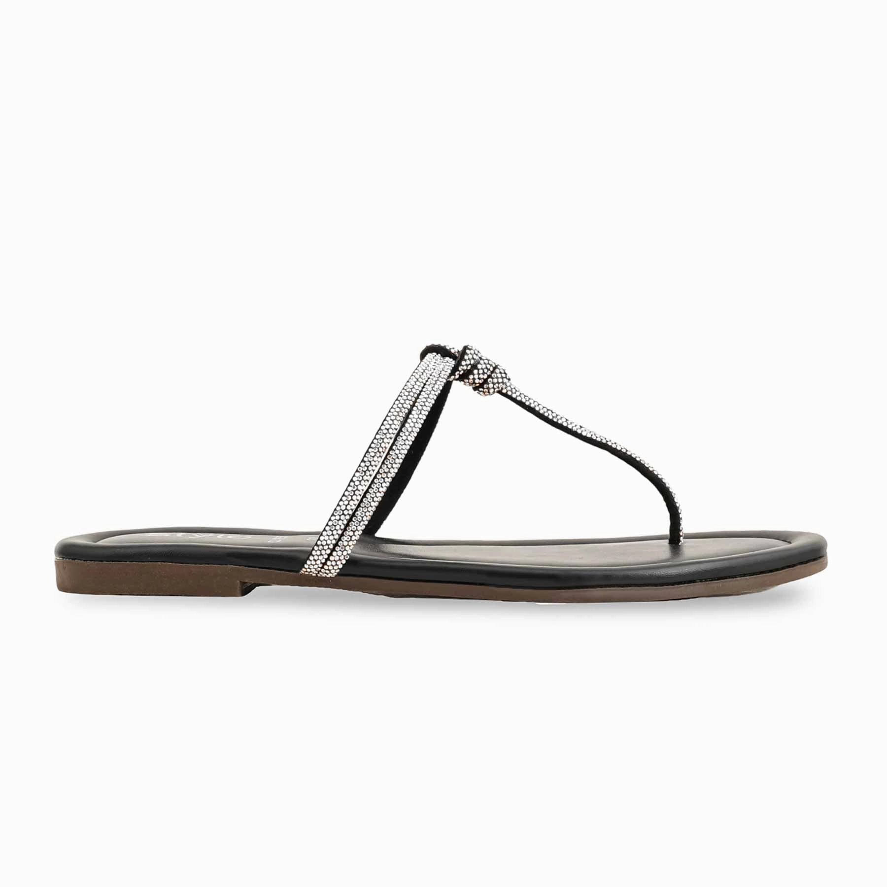 Black Casual Chappal For Women CL1959 White Flat Casual Shoes