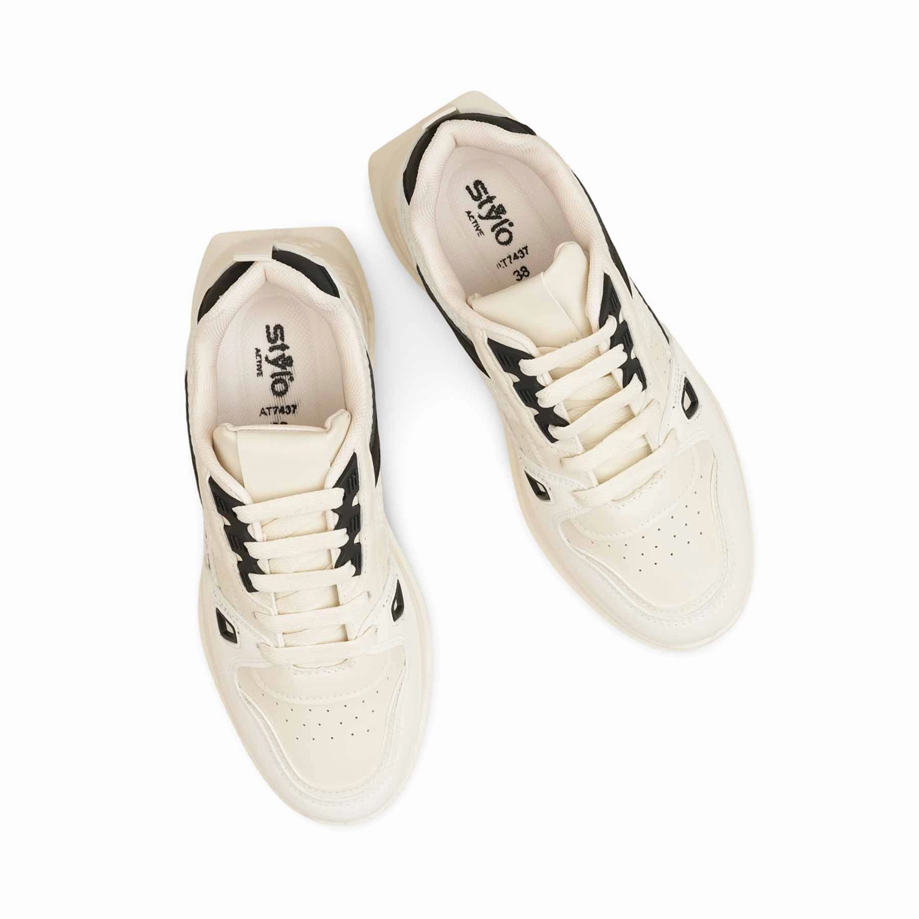 Black Casual Women Sneaker AT7437 Dope Casual Shoes