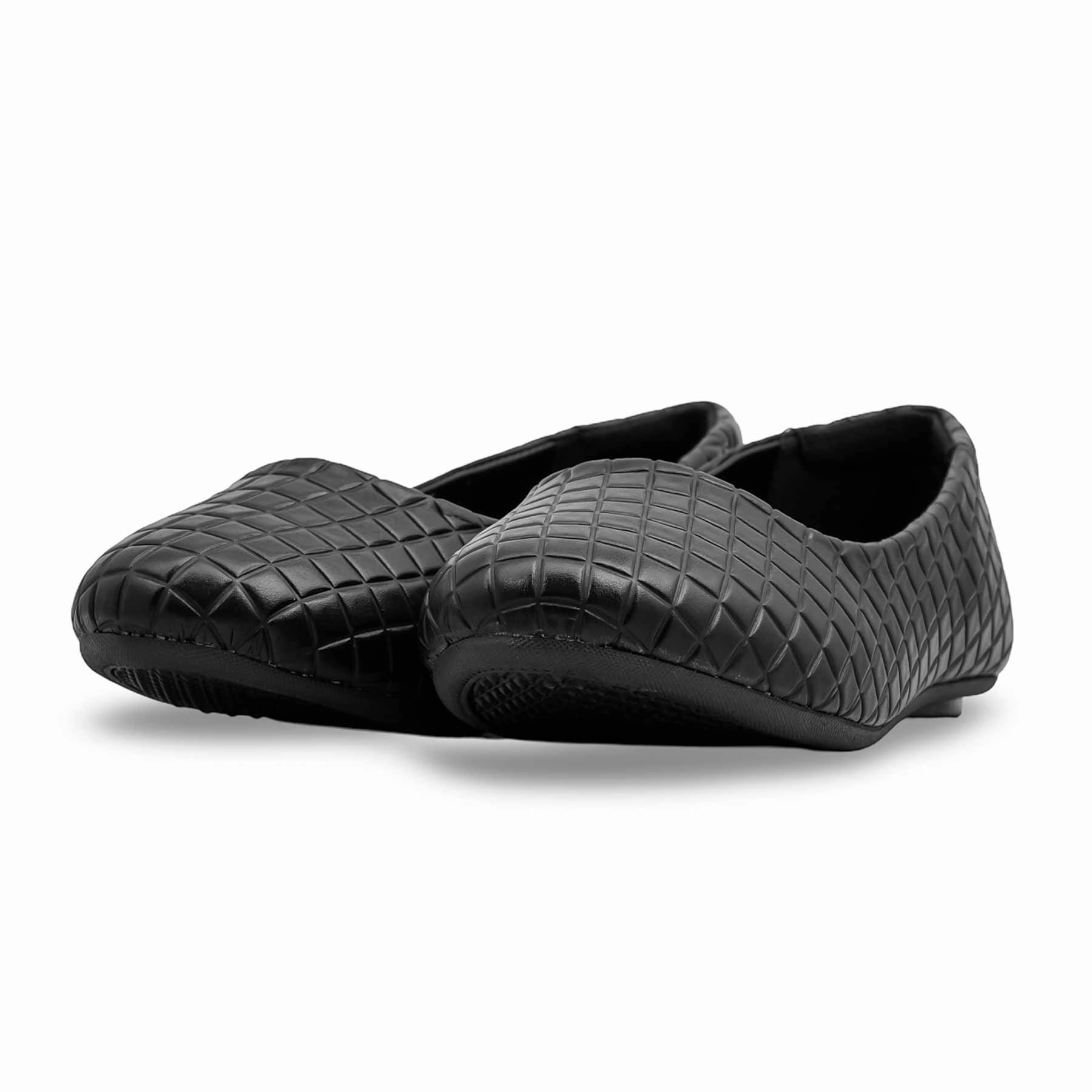 Black Women Pumps WN1350 Bata Flat Shoes
