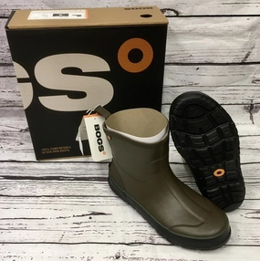 Wide Width Hiking Boots Bogs Digger Mid