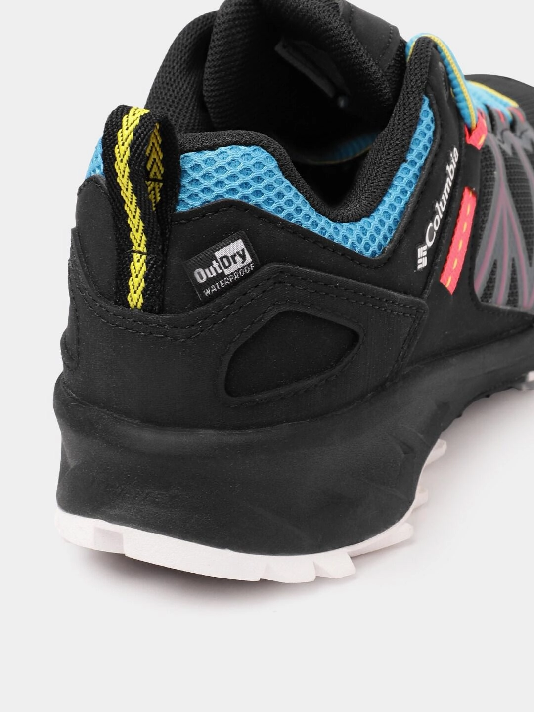 Columbia Women Black PEAKFREAK II OUTDRY Old Hiking Boots