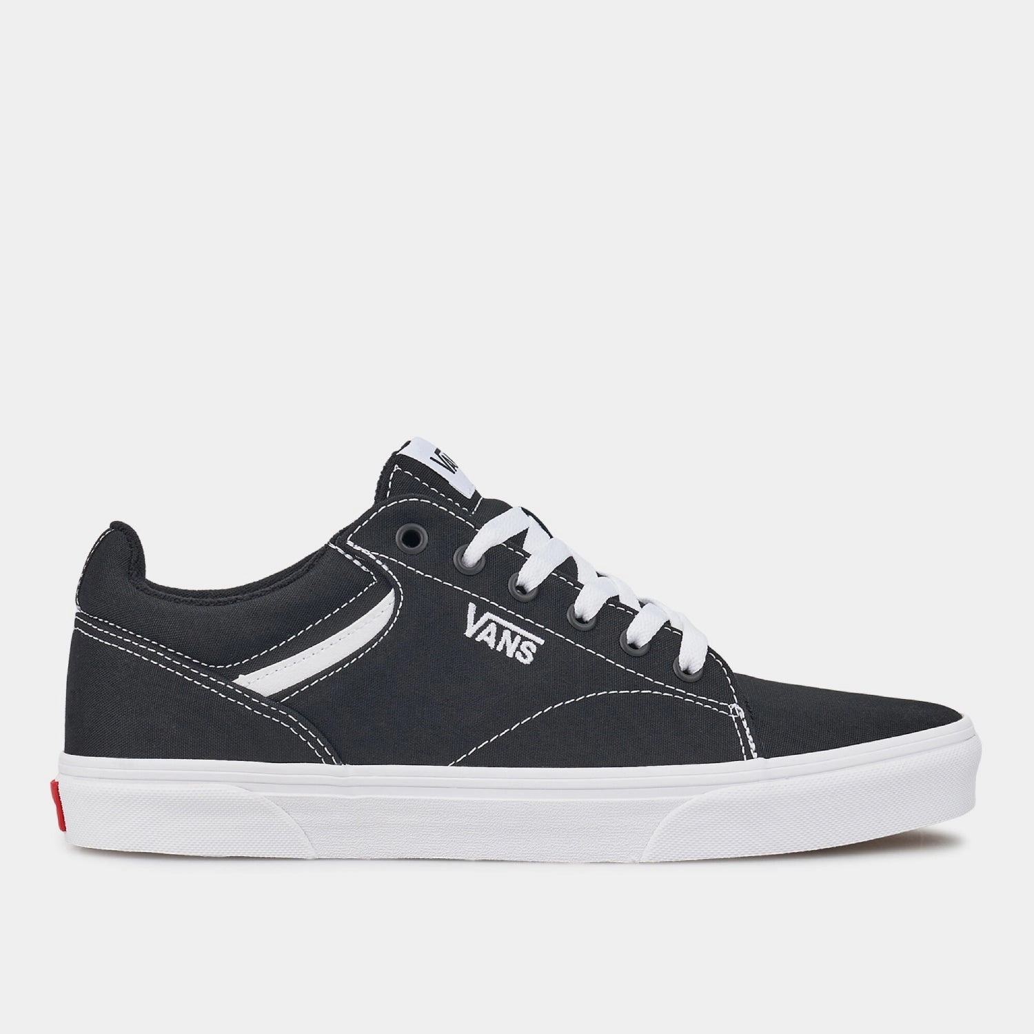 Casual Outfit With Shoes Vans Men's Seldan Sneaker, Canvas Black/White