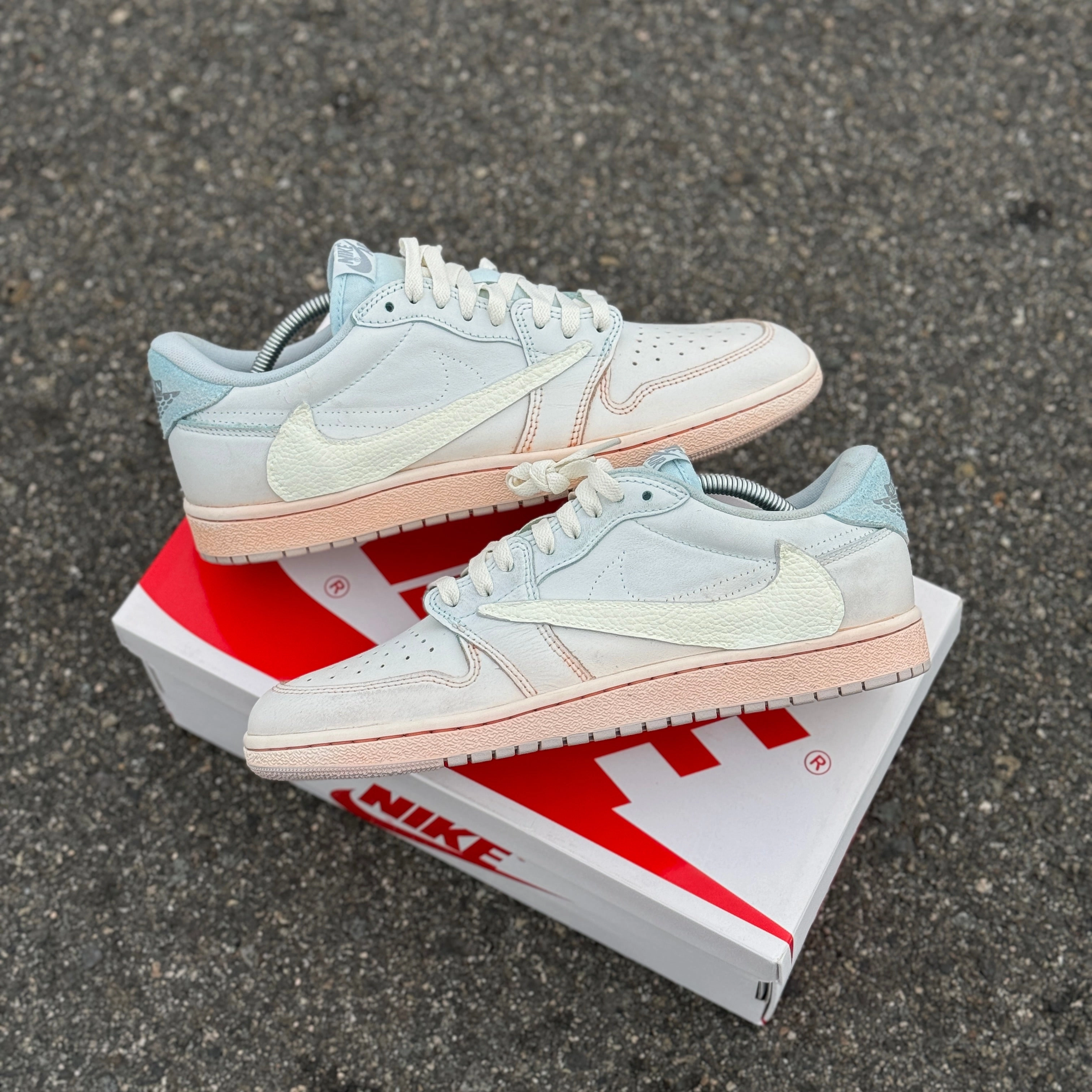 Jordan Retro 1 Low Travis Scott Reverse Swoosh Custom Dip Dye Nike Kd Shoes