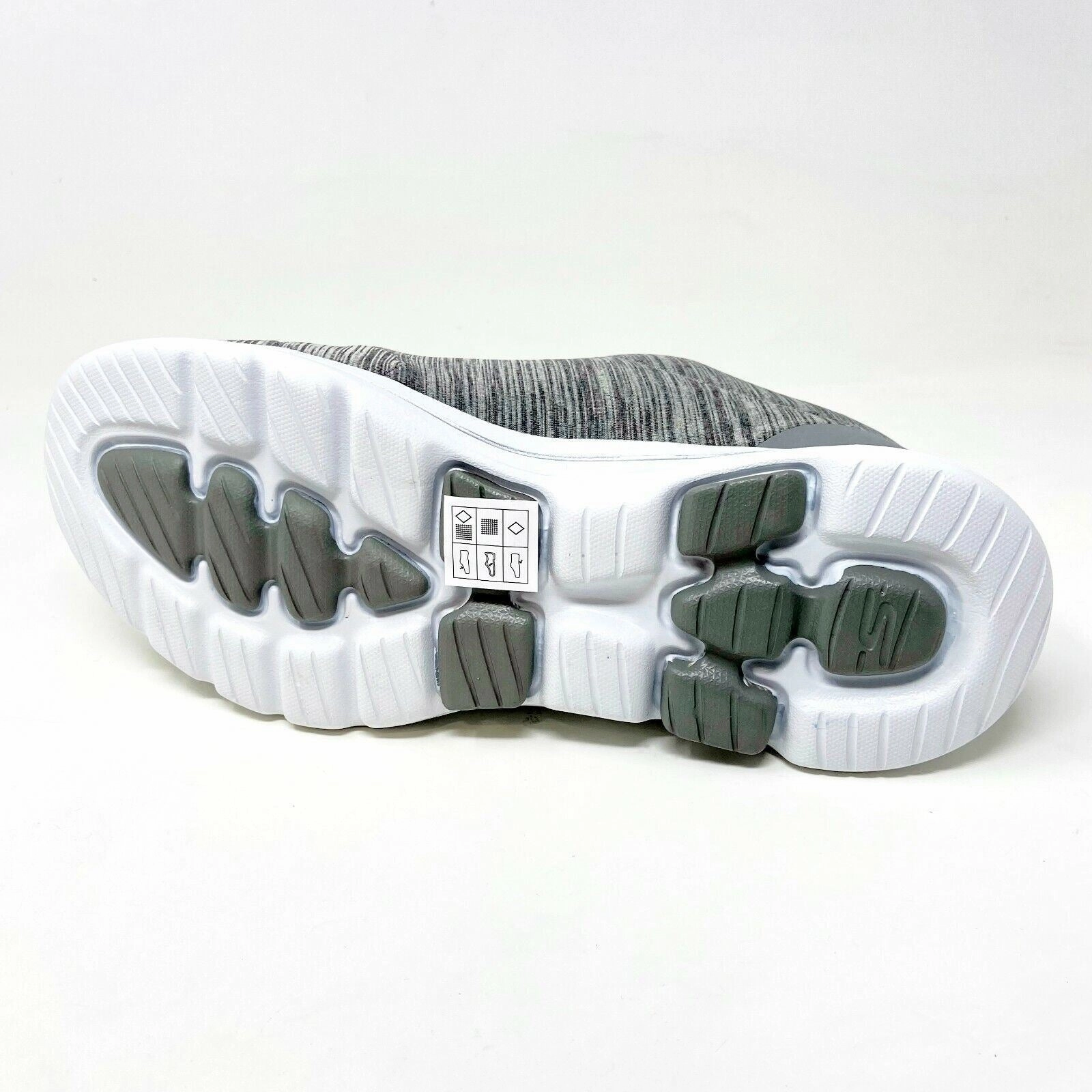 Skechers Go Walk 5 True Gray White Womens Air Cooled Casual Shoes Walking Shoes Arch Support