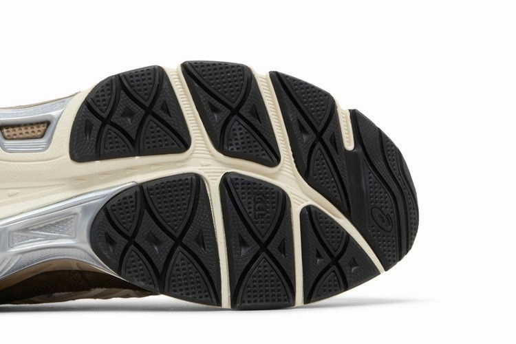 Asics Gel-cumulus 19 Running Shoe ASICS Gel-NYC Cream