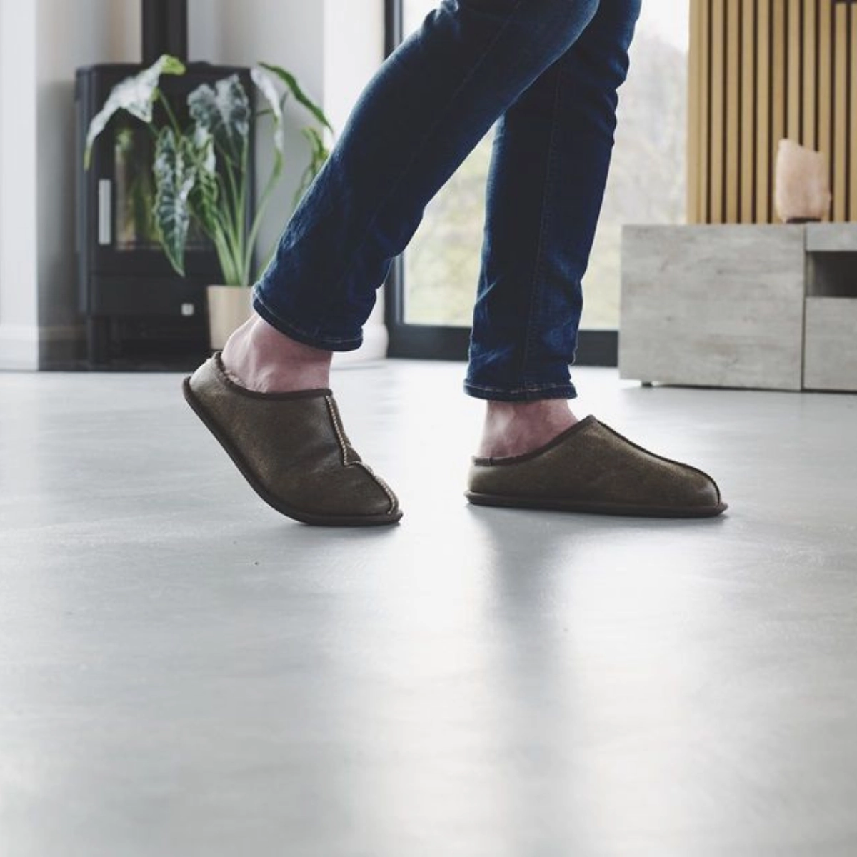 Men's Sheepskin Mule Slippers Slippers Temple