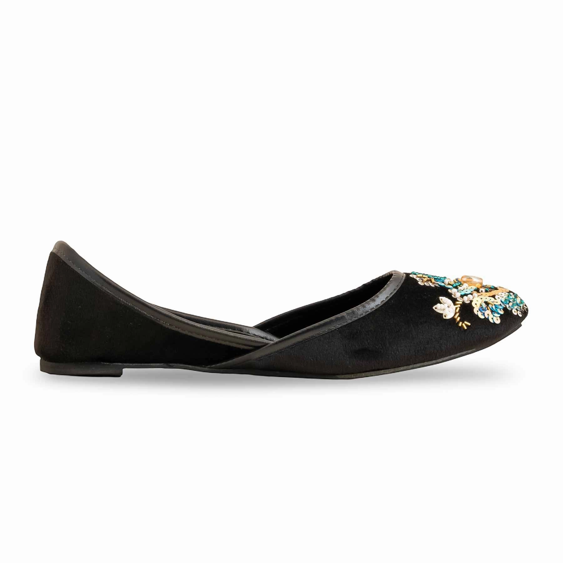 Flat Stock Shoe Molding Black Fancy Women Khusa EC8558