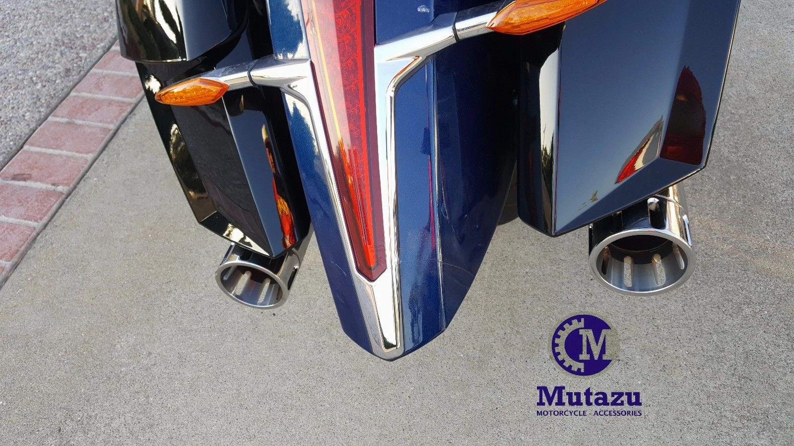 Slip On Motorcycle Boots MUTAZU Chrome Dual Cut 4" Thunder VM-06-CB Slip On Mufflers Exhaust Victory Cross Country Road