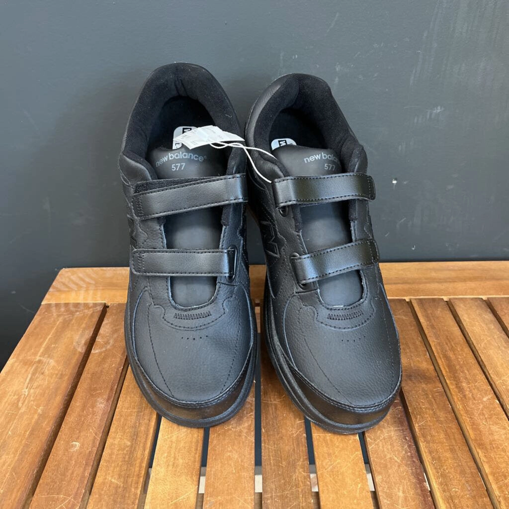 Book Ghost Idea Walking In My New Balance - Women's Velcro Walking Shoes - MSRP $110: Black-women-W12