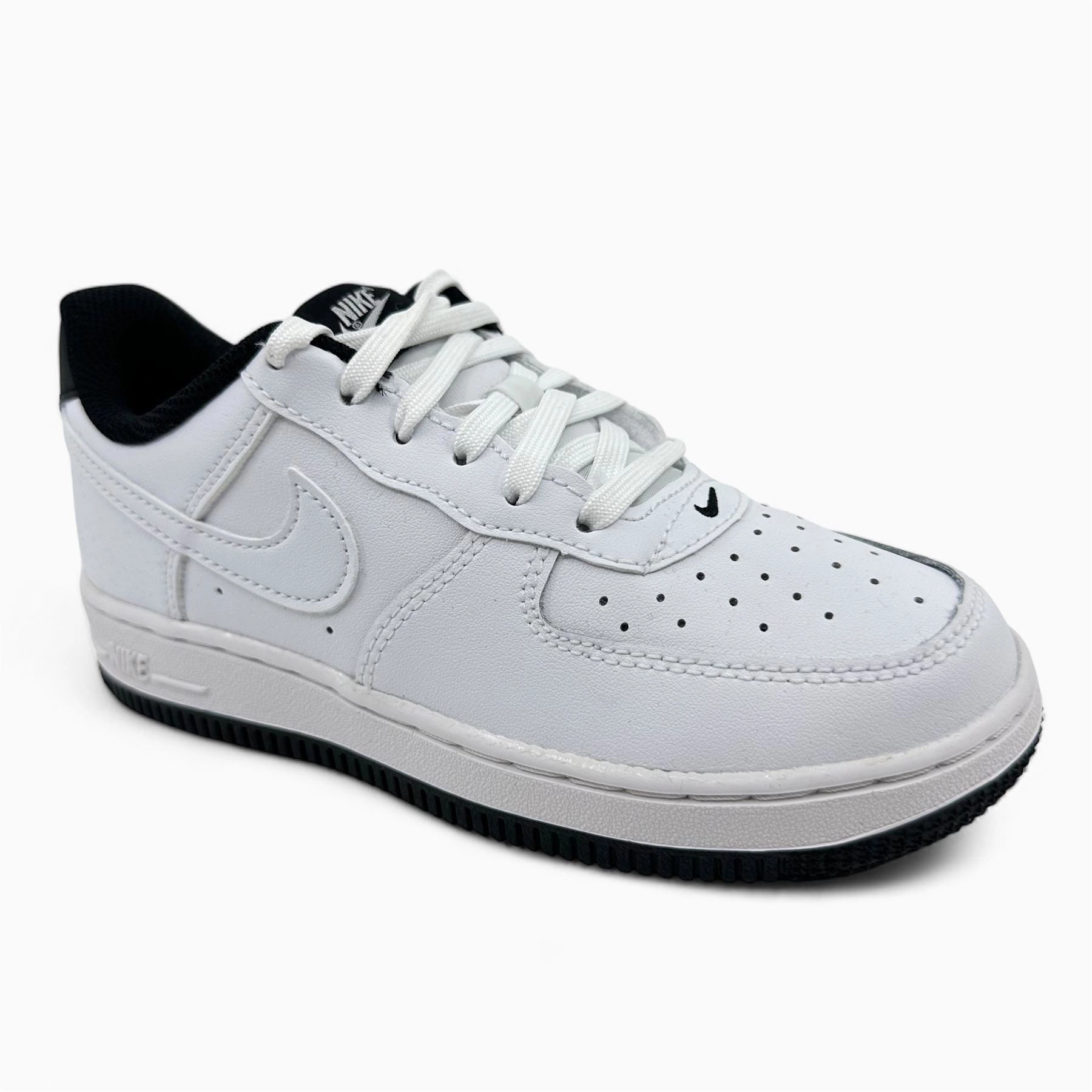 Comfortable Nike Force 1 ESS White Black Kids Size 1 Athletic Sneaker