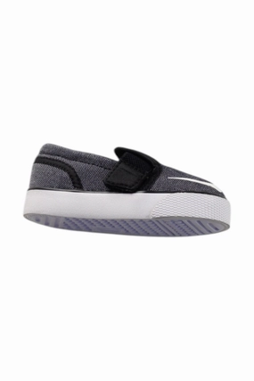 Nike Slip Ons EU19 Wide Slip On Skechers