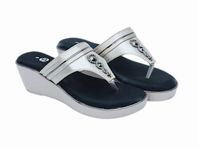 Ladies Comfort Chappal 33336 Betsey Johnson Shoes Flats