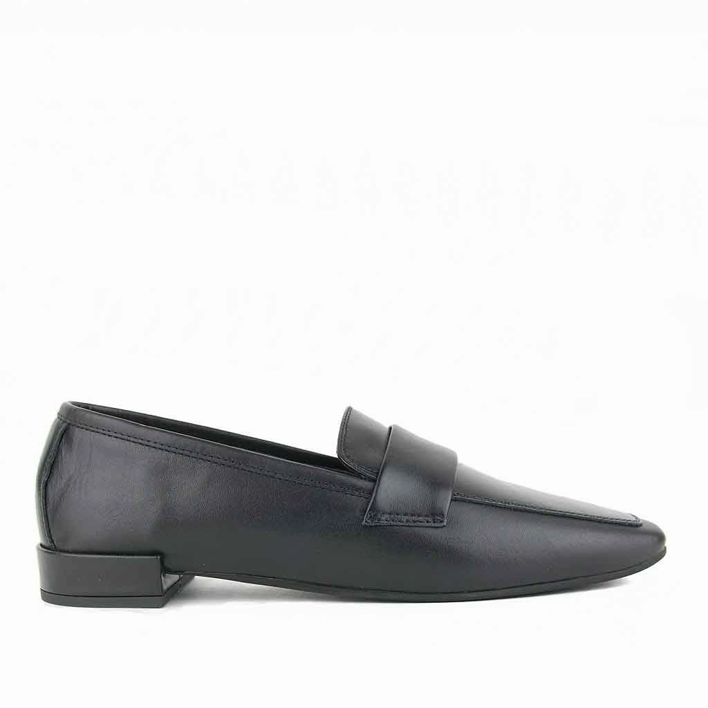 re-souL Uma Loafer - Black Wide Flat Feet Shoes