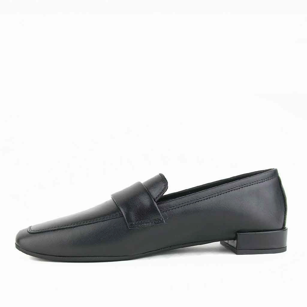 re-souL Uma Loafer - Black Dress Shoes With Flat Soles