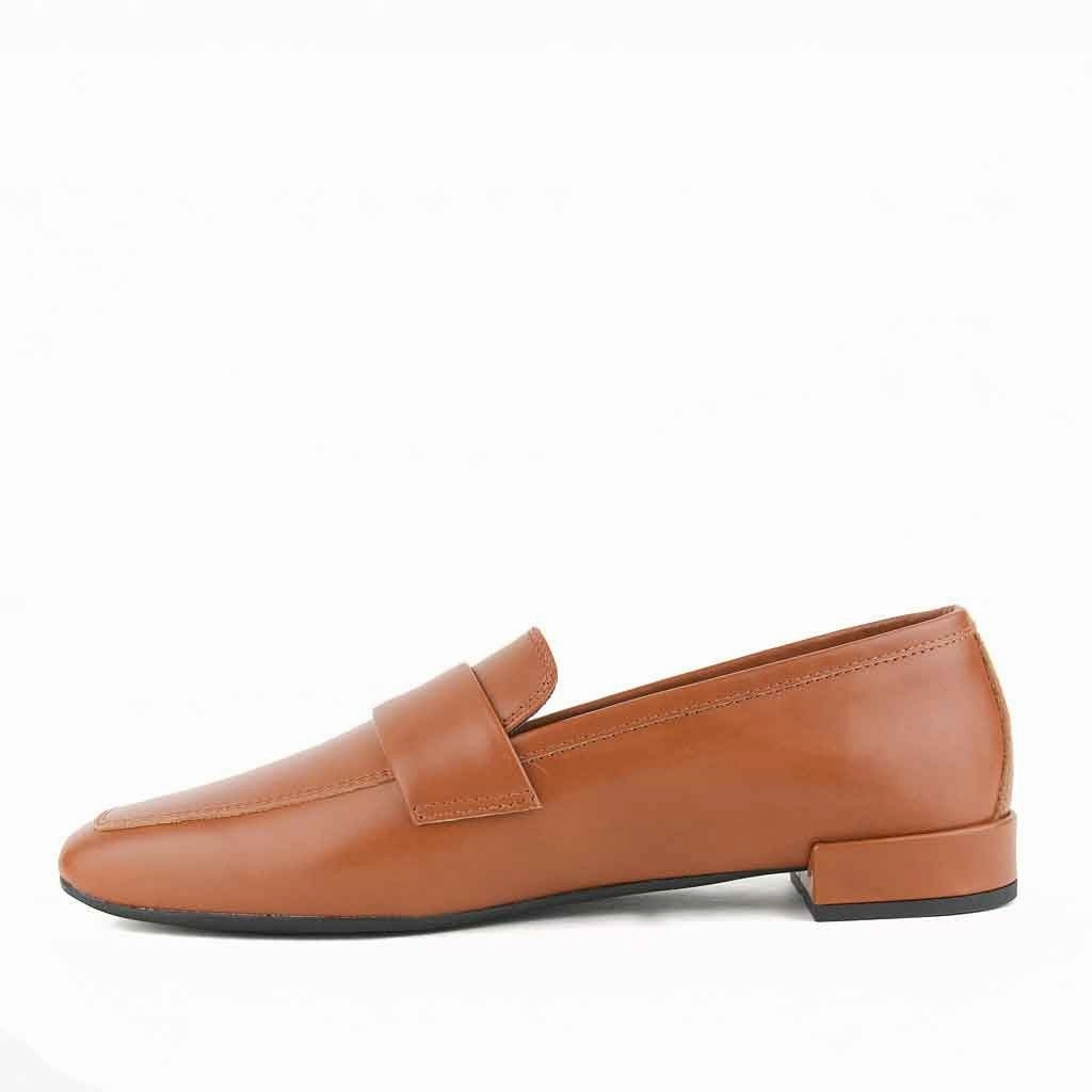 Best Walking Shoes For Pronation And Flat Feet re-souL Uma Loafer - Brown