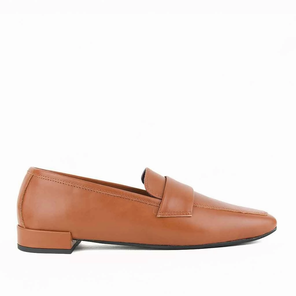 Leather Lace Up Flat Shoes re-souL Uma Loafer - Brown