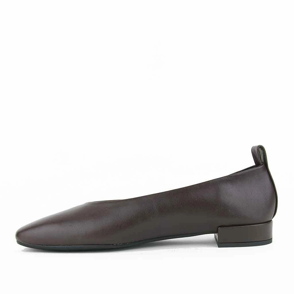 T-strap Flat Shoes re-souL Ursula Classic Skimmer Flat - Brown