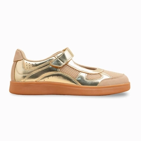Golden Casual Sneaker For Women AT9102 Go Walk Shoes