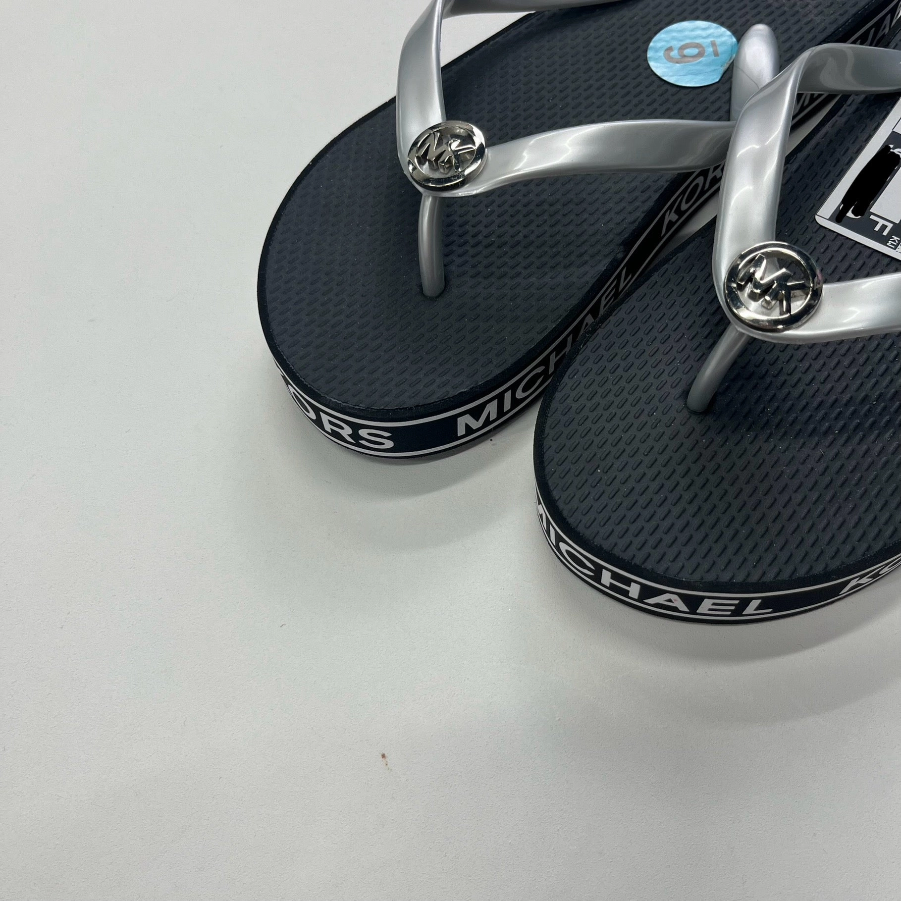 Valentino Flip Flops Silver Sandals Flip Flops Michael Kors, Size 6