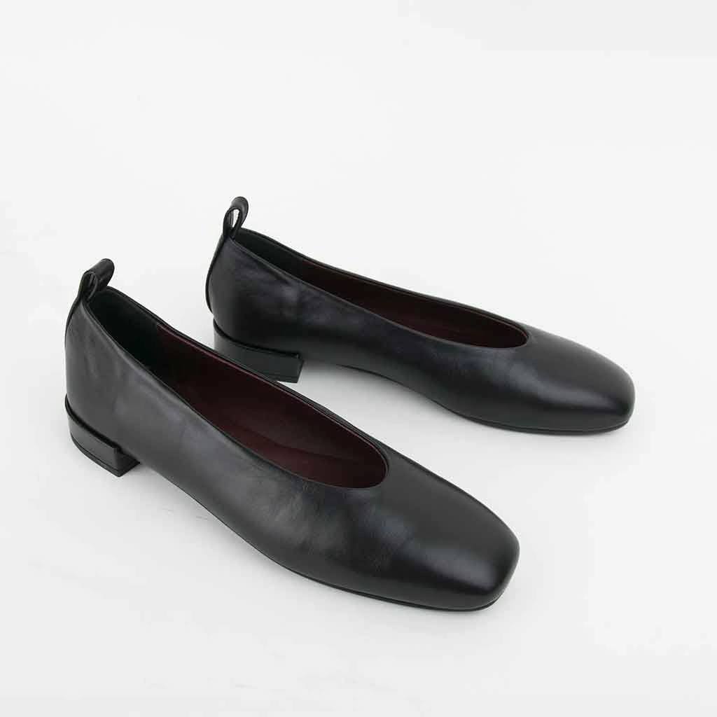 re-souL Ursula Classic Skimmer Flat - Black Best Hiking Shoes Wide Flat Feet