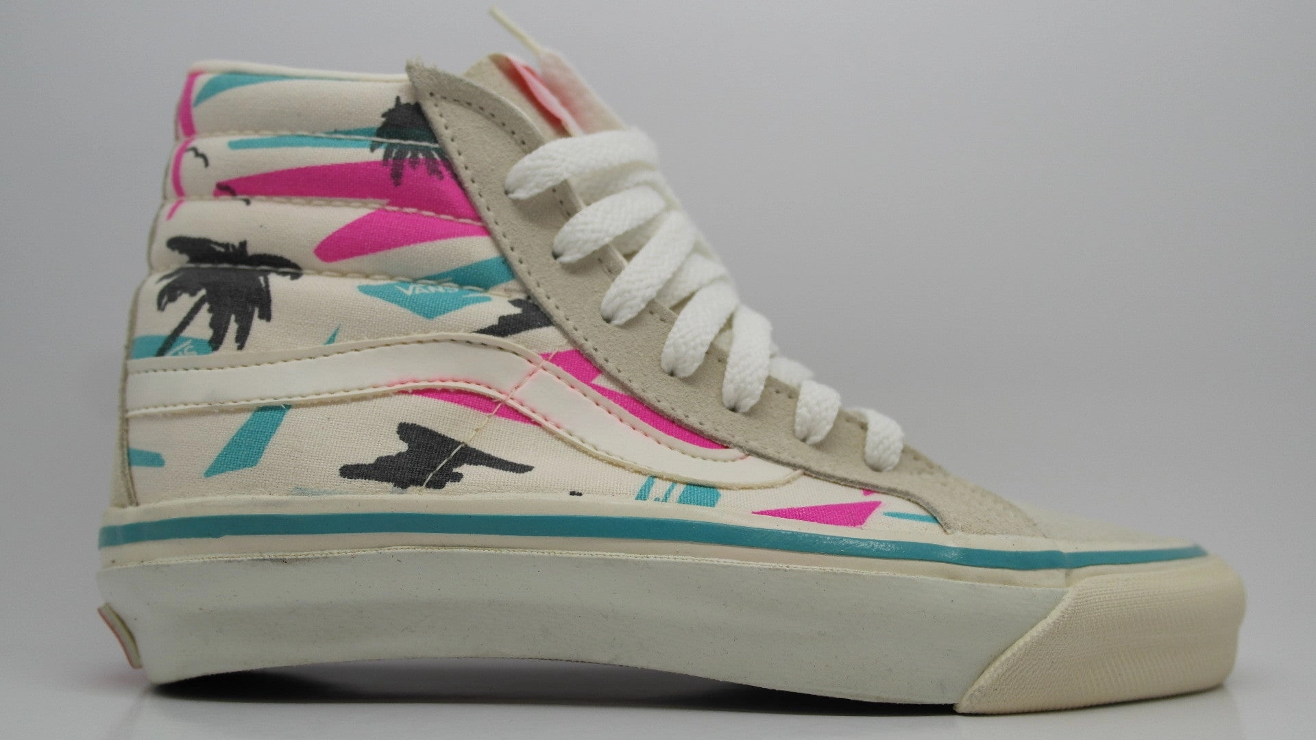 vintage vans style #38 ~ US2.5, US4, US5 Fusion Skate Shoes