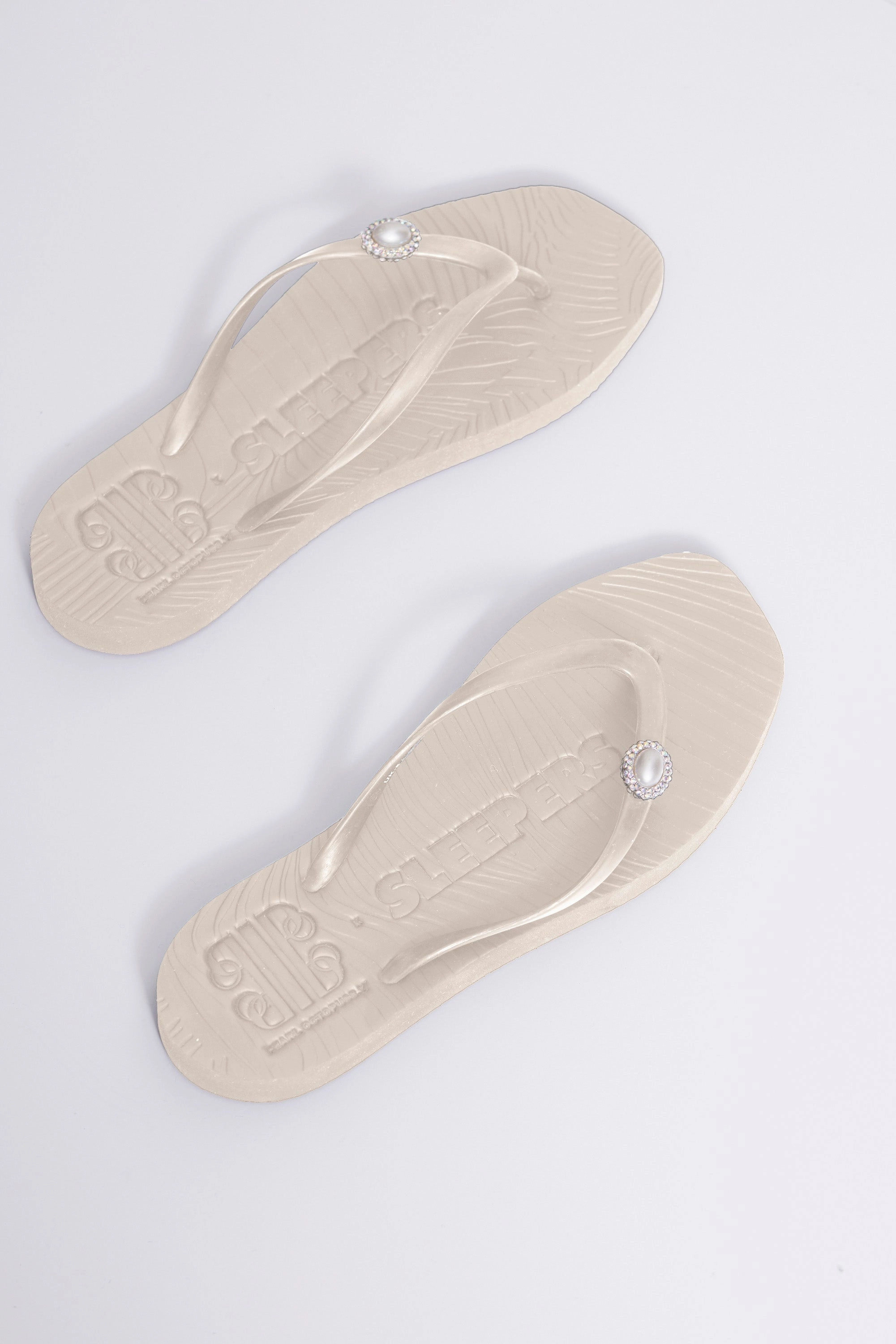 Wearing Flip Flops In Winter Pearl Octopuss.y x Sleepers Pearl Marseille Eggnog