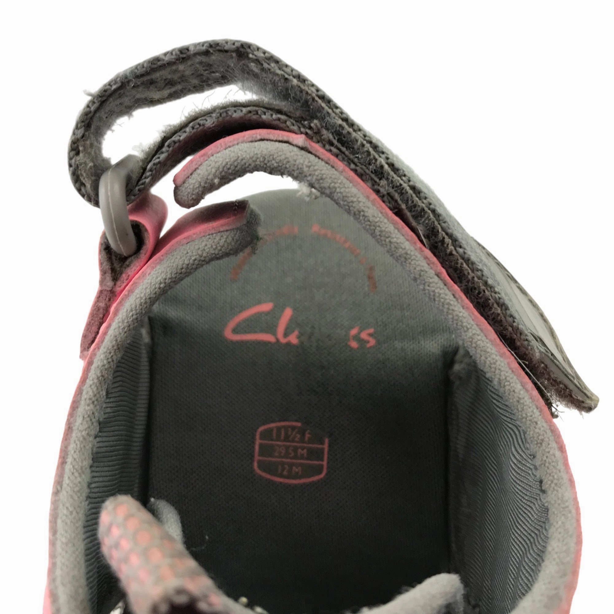 Clarks Sandals Shoe Size 11.5 Junior Grey and Pink with Straps Japanese Samurai Sandals