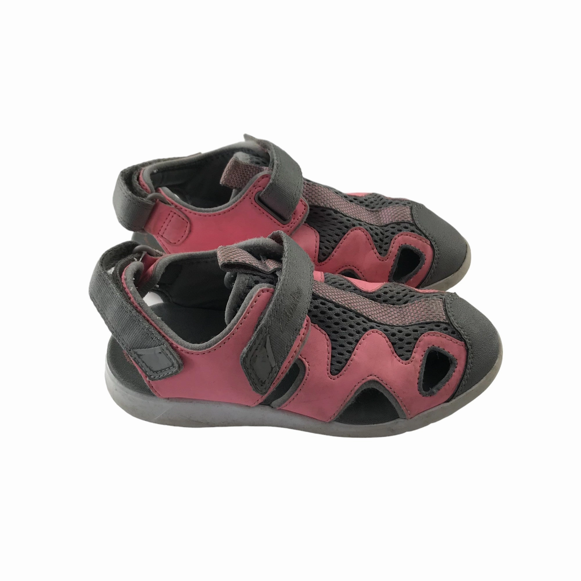 Closed Toe Flat Sandals Clarks Sandals Shoe Size 11.5 Junior Grey and Pink with Straps
