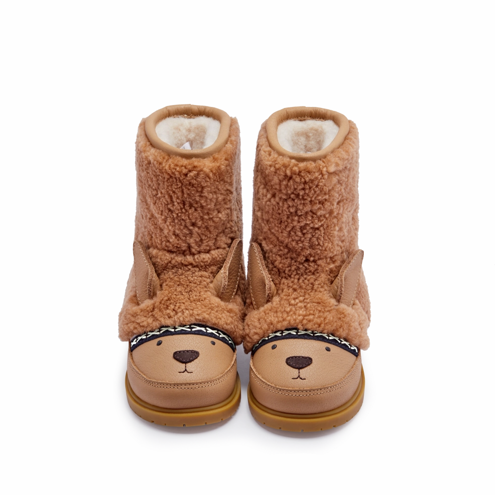 Wadou Boots | Alpaca | Beige Curly Sheep Wool Chelsea Boots In The Rain