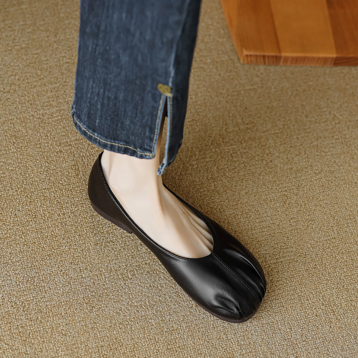 Women Minimalist Soft Pleated Leather Casual Flats