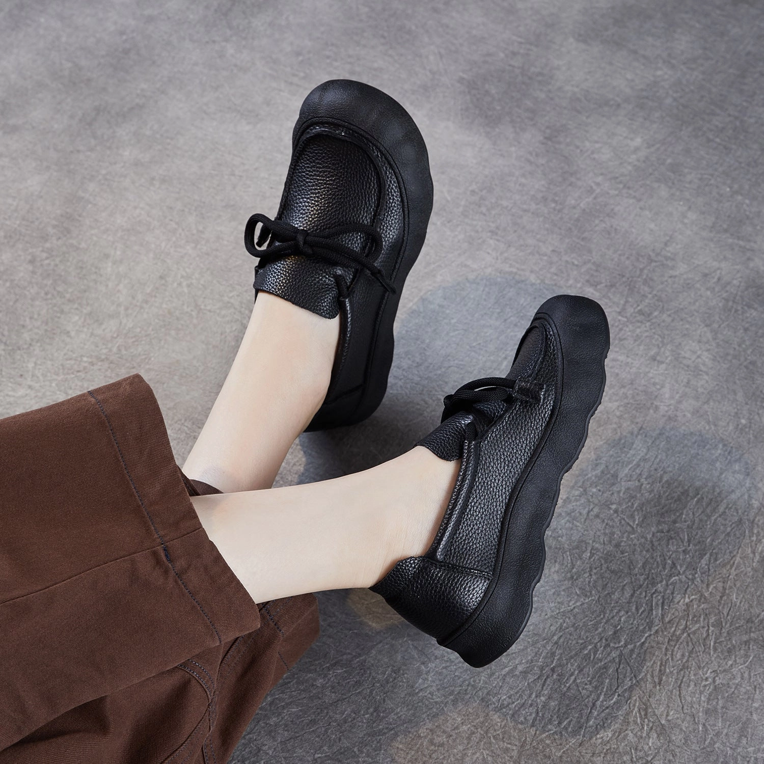 Women's Vintage Soft Leather Lace-Up Casual Shoes Women Casual Shoes