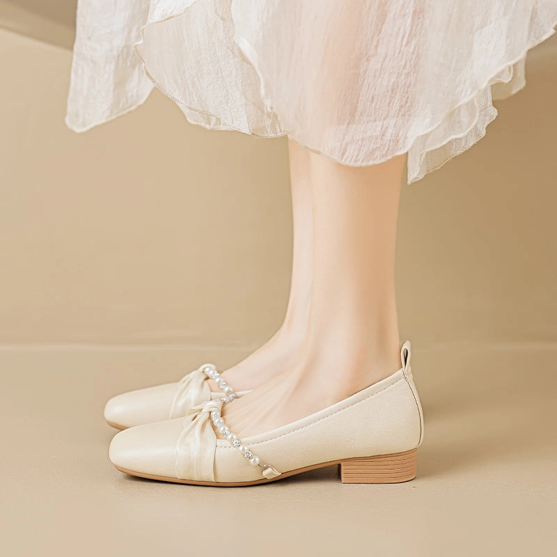 Women Summer Stylish Soft Leather Casual Shoes Good Looking Casual Shoes